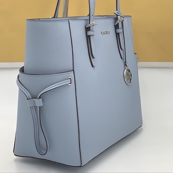 Michael Kors Gilly Large Drawstring Travel Tote NWT - Picture 5 of 16